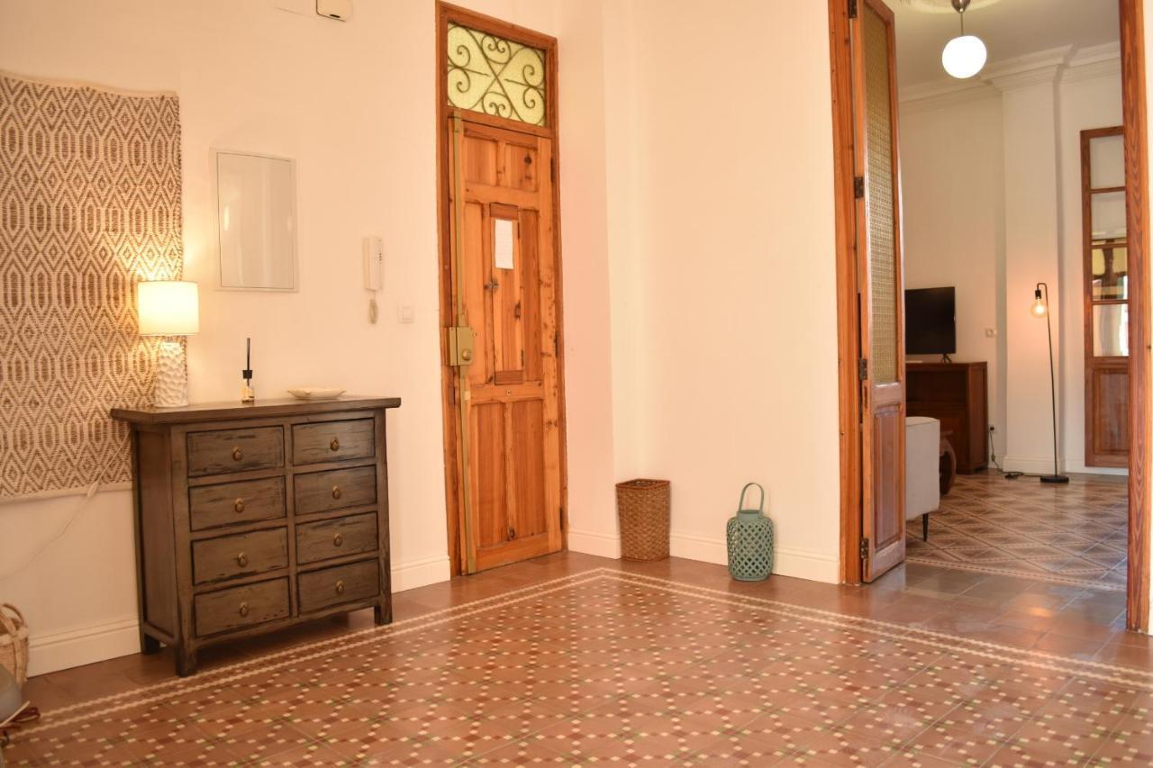 Gran Apartamento Cerca De Ruzafa Valencia Exterior photo